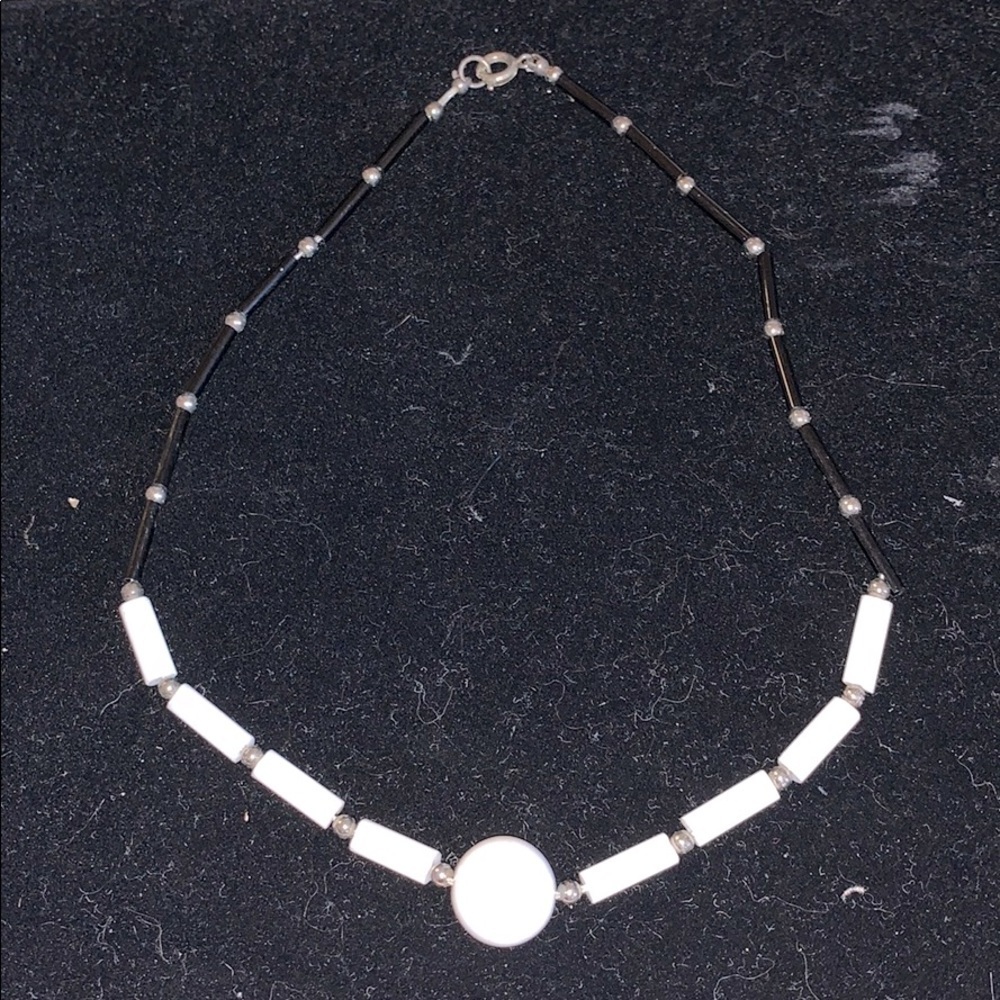 7 in choker necklace beads